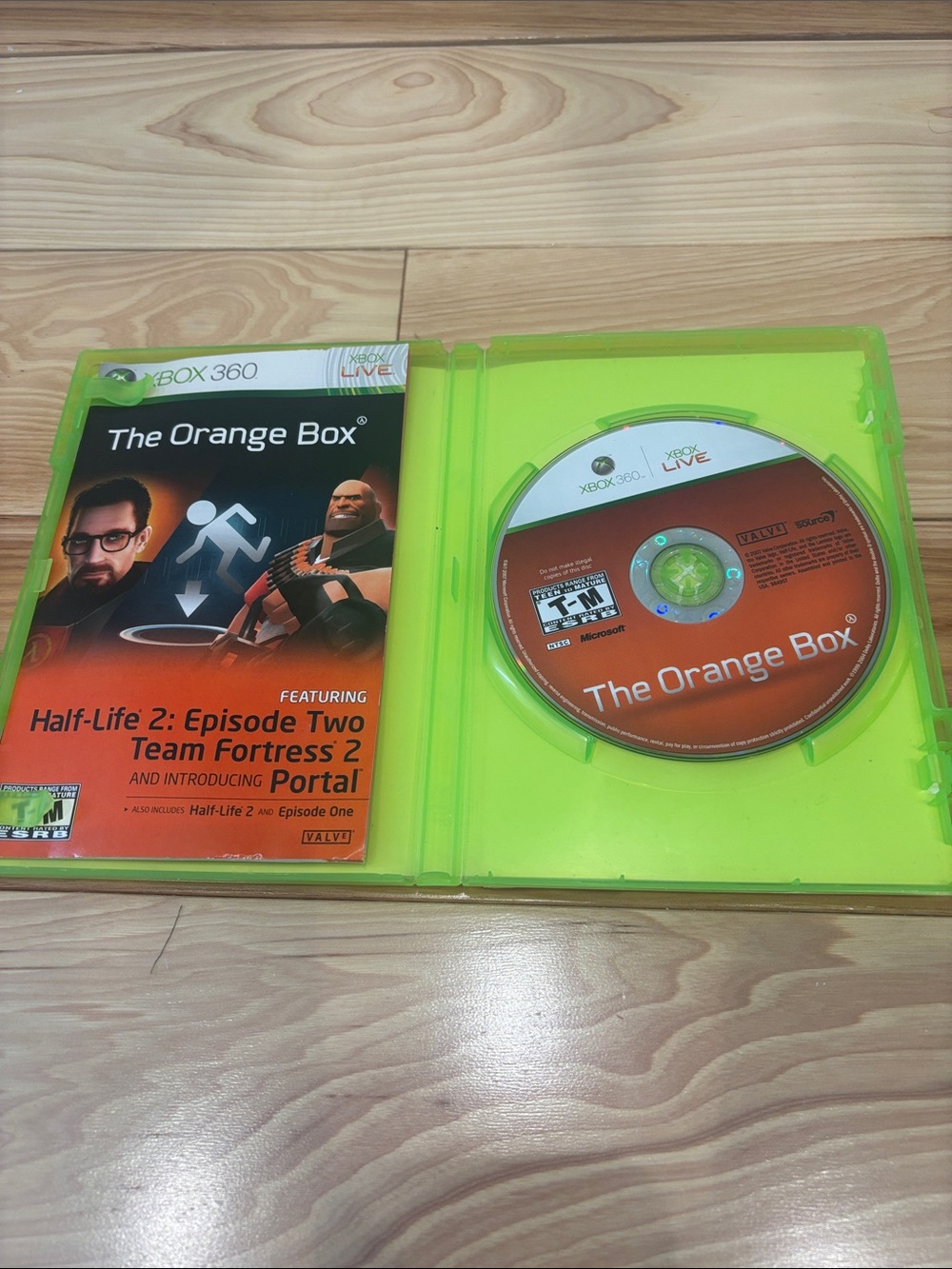 XBOX 360 The Orange Box Game: Half Life 2: Episode Two - Picture 3 of 3
